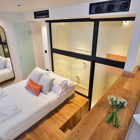 Neorion Living Apartment